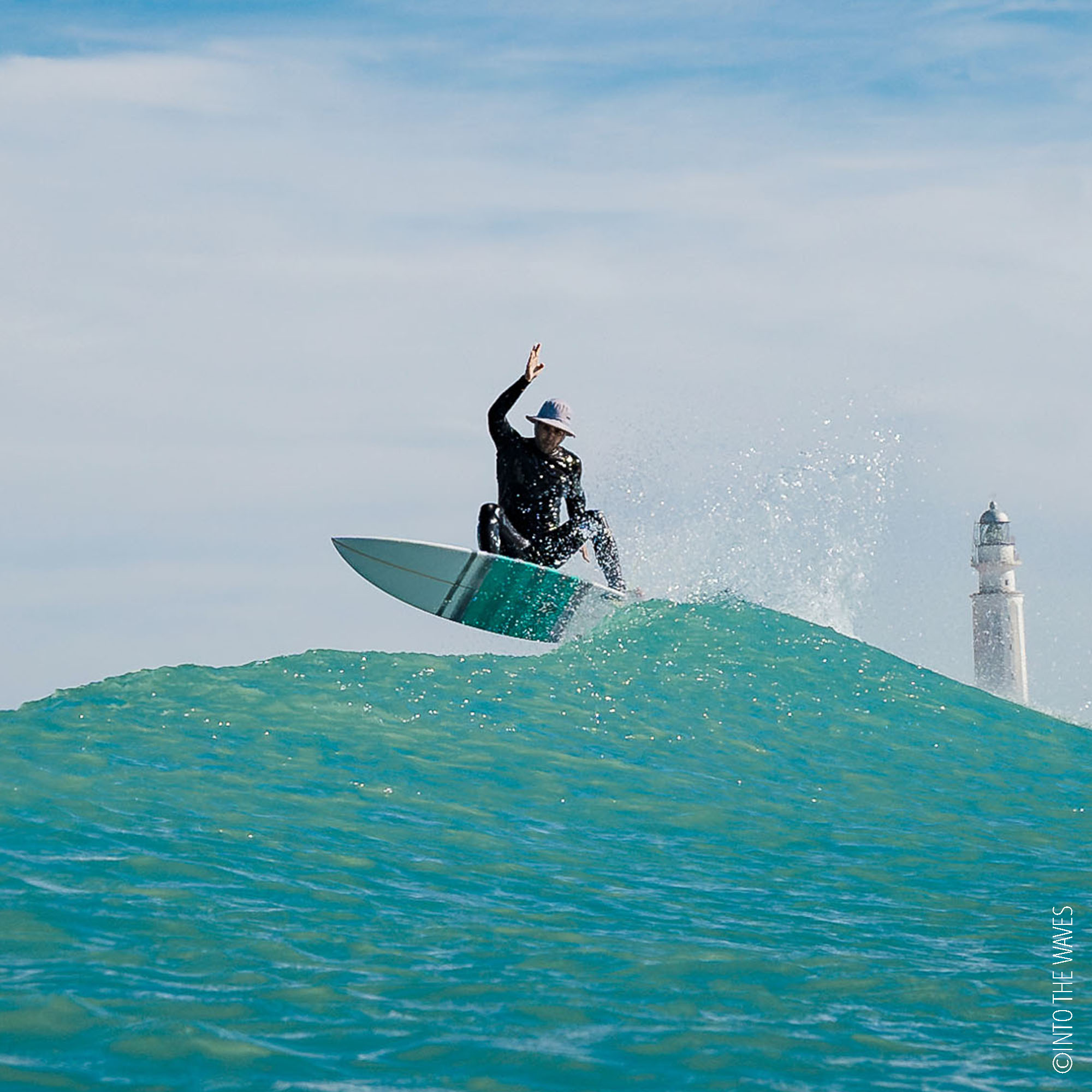 3. SURF BOB BUMP SHELL